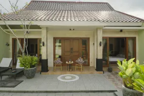 Villa Vanya Jogja (8-10p) private pool - Image 2