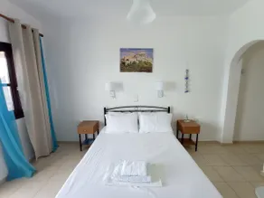 E2 Cavos Beachfront Studio • Panoramic Sea Views - Image 4