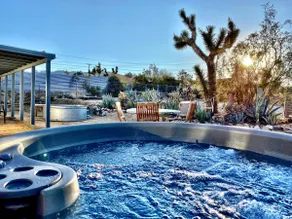 The Park Blvd House Joshua Tree Village *Hot Tub* - Image 2