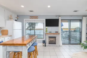 Gorgeous Waterfront Battery Creek Retreat - Image 5