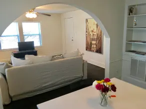Sunny 1 BR lejlighed i Montrose - Image 3