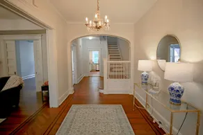 \"Luxury spacious charming DC row house + parking\" - Image 5