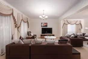 Cheerful 4 bedroom 3.5 bathroom 1 study big house - Image 3