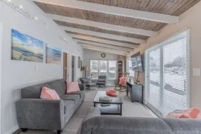 Cozy Waterfront Renovated Cottage Escape - Image 5