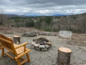 Steel Cabin • Mt. Views • Privacy • Near Downtown - Image 4