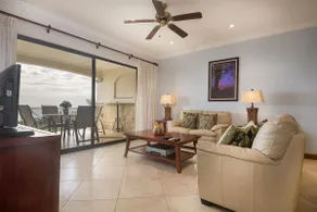 2-Bedroom Ocean-View Condo in Flamingo with Pool - Image 5