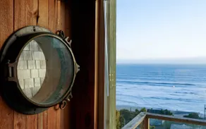Oceanside Hideaway - Panoramic ocean views! - Image 5