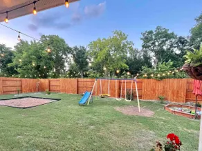 Great location! Lots of amenities for Families! - Image 2