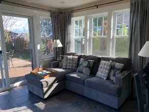 Entire Home: Fairground Corner - Image 5