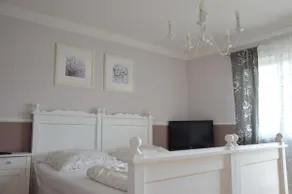 Lovingly furnished apartment - Image 2