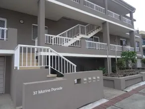 Beachcomber. Unit . Marine Parade. - Image 5