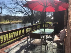 Glen Rose River House - Image 4