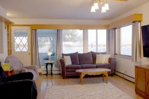 Relaxing Retreat on Long Lake - Image 3