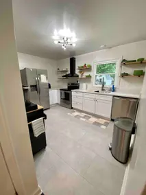 Entire Home: Walk to IMS, Spacious Fenced Yard - Image 5