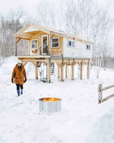 Lovers Honey Pond Treehouse with hot tub & sauna - Image 4