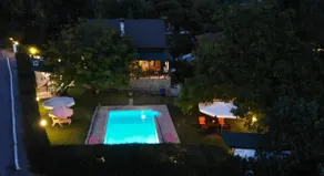 Wooden cottage with private pool near to sea - Image 2