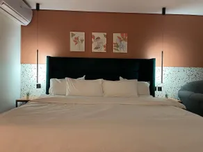 4, Cozy Studio With Hot tub , Self Check-in - Image 2