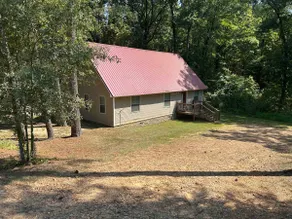 Cheerful & Modern 3 bedroom Cabin with Fire Pit - Image 2