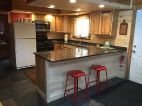 CABIN IN THE WOODS NESTLED ON 15 WOODED ACRES. - Image 4