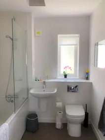 3 Royal View Apartments - Image 3
