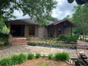 Cottage on Coteau Lake minutes from I-49 & I-10 - Image 3