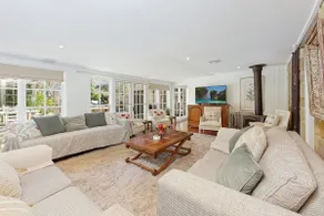 Aylmerton House and Cottage for 14 Southern Highlands - Image 5