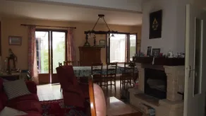 Family House classified 2** - Image 4