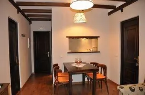 Espectacular apartamento apropiado para familias con terraza y jardín - Image 4