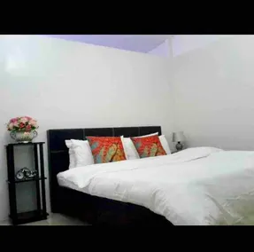 Estien’s cozy condotel w/unli wifi, netflix & kitchen - Image 3