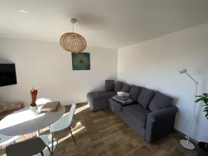 Village center apartment, sea view, private parking - Image 4