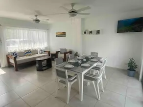 Pacific Breeze House - With Private Pool - Image 3
