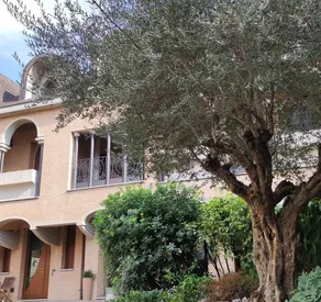 Prestigious 70 sqm near Milan/Rho Fiera/Airport - Image 2