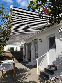 Adorable 2-bedroom unit close to beach - Image 4