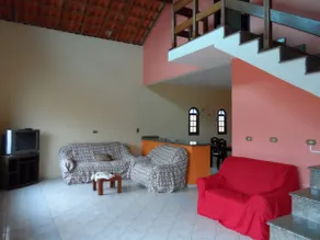 Beach house in Peruíbe - Image 2
