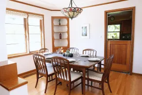 Stylish Vintage Retreat: Art+Vinyl+Fenced Yard+BBQ - Image 5