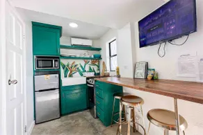 Oceanview Artist APT2 w/ Pool Near Beach+Nightlife - Image 3
