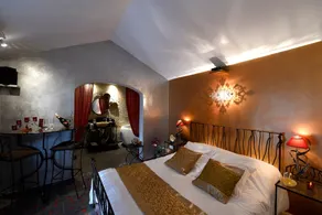 B&B with private jacuzzi and pool near Avignon - Image 2