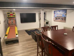 LAKE HOUSE, 3 King Beds, A/C, Arcade - Image 4