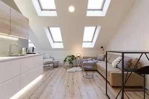 Beautiful apartment few steps from main square - Image 4