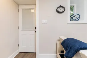 Beautifully Renovated DC Row Home - Image 4