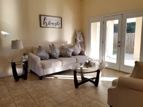 Big & Spacious 4BR House McAllen Texas, with Pool - Image 3