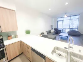 Spacious + Sunny 3bd in the Heart of Little Italy! - Image 4