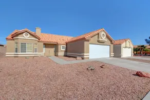 Las Vegas Cozy & Relaxing Home 10-15 min to Strip - Image 3
