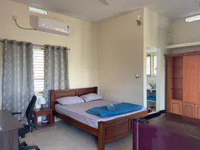 The Garden House - Gangotri room - Image 4