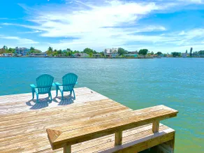 Stunning views! Spot dolphins from the pool! - Image 5