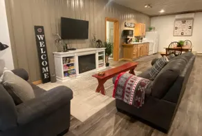 The Shed: Comfortable & Convenient to Everything! - Image 4