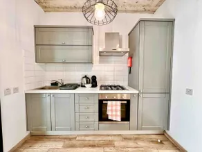 Stylish Flat off the Sea Front - Image 5