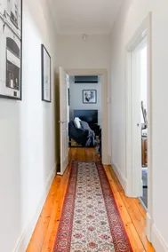 Explore Amazing Beaches from a Fabulous Glenelg Apartment - Image 3