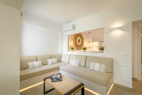 FAMILY SUITE WITH GARDEN VIEW - Image 3