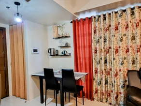 One Palm Tree Villas Condo Across NAIA Terminal 3 - Image 4